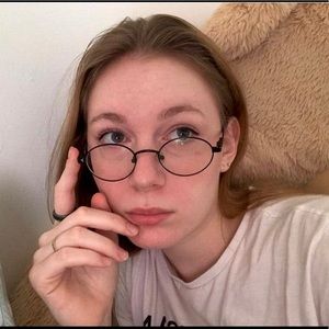 Meet your Posher, Mackenzie